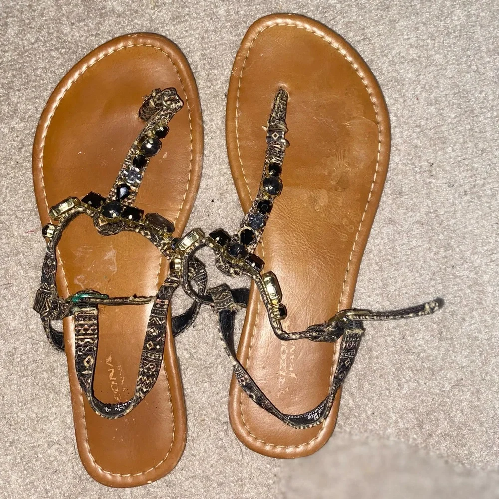 Sandals - Picture 2 of 2